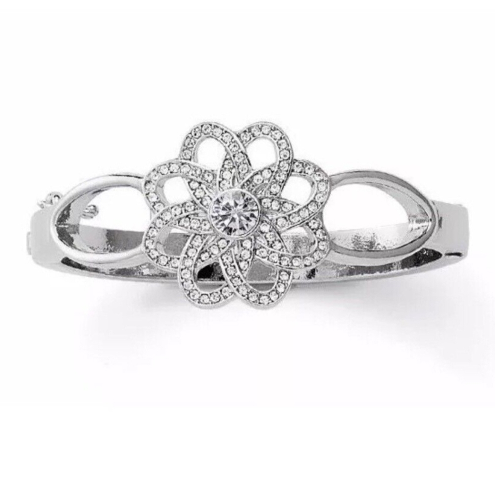 Elegant Silver Floral Bracelet Lia Shopia